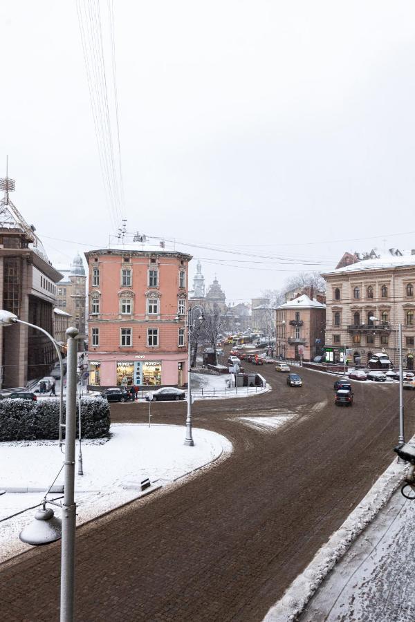 Romari Площа Міцкевича Lviv Kültér fotó