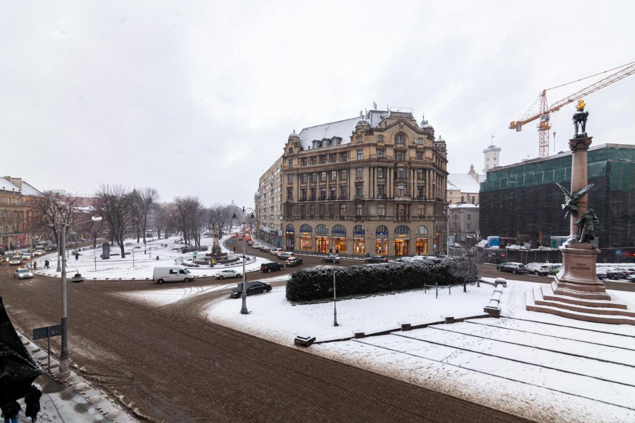 Romari Площа Міцкевича Lviv Kültér fotó